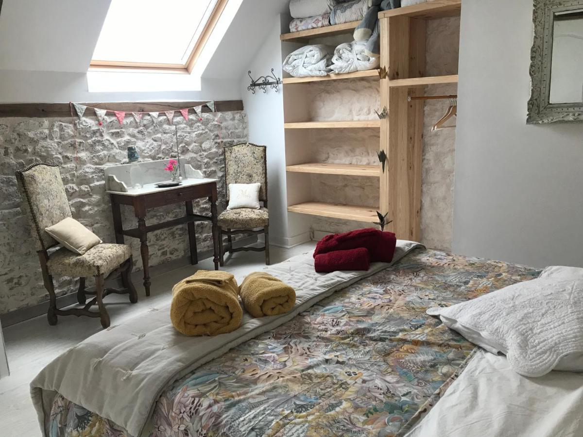 Bed and Breakfast Le Jardin Des Fees Savigny-le-Vieux Zewnętrze zdjęcie