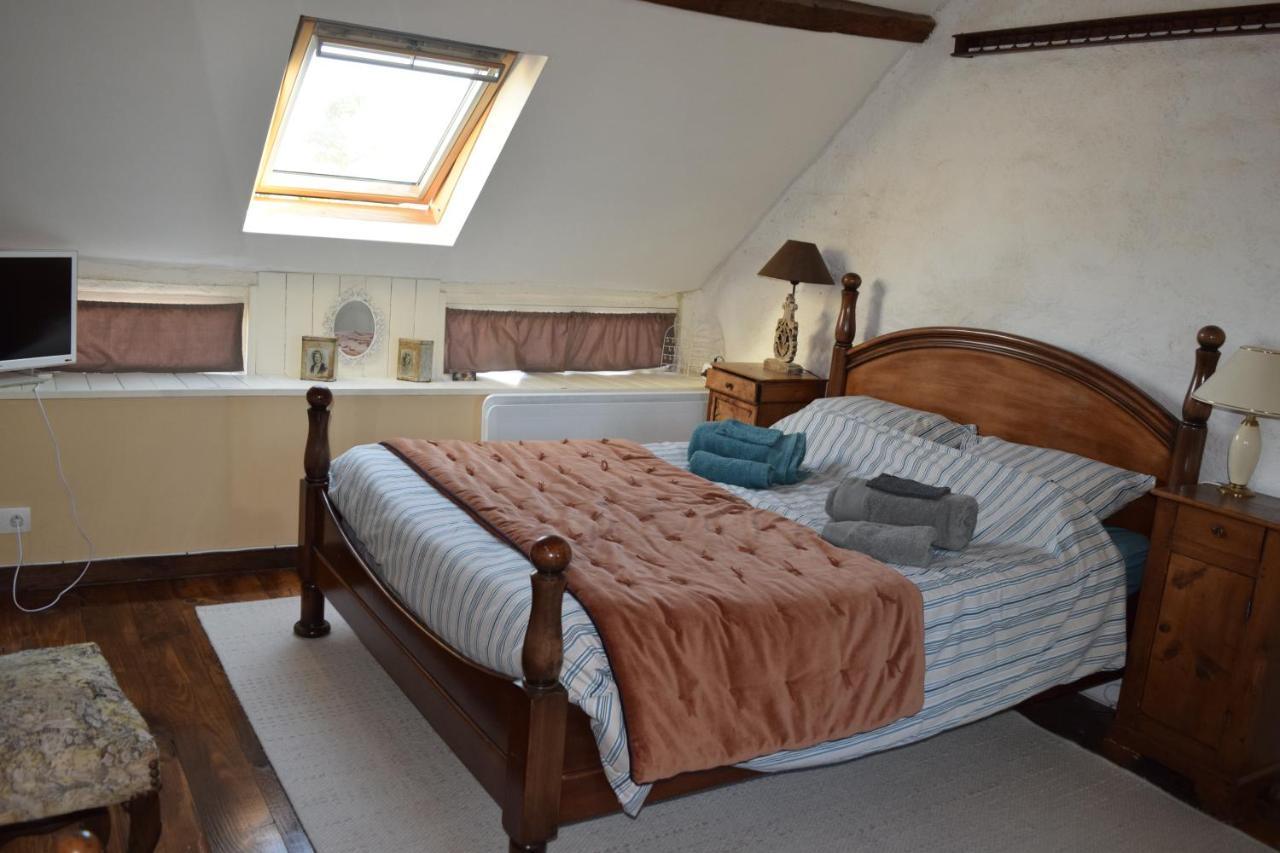 Bed and Breakfast Le Jardin Des Fees Savigny-le-Vieux Zewnętrze zdjęcie